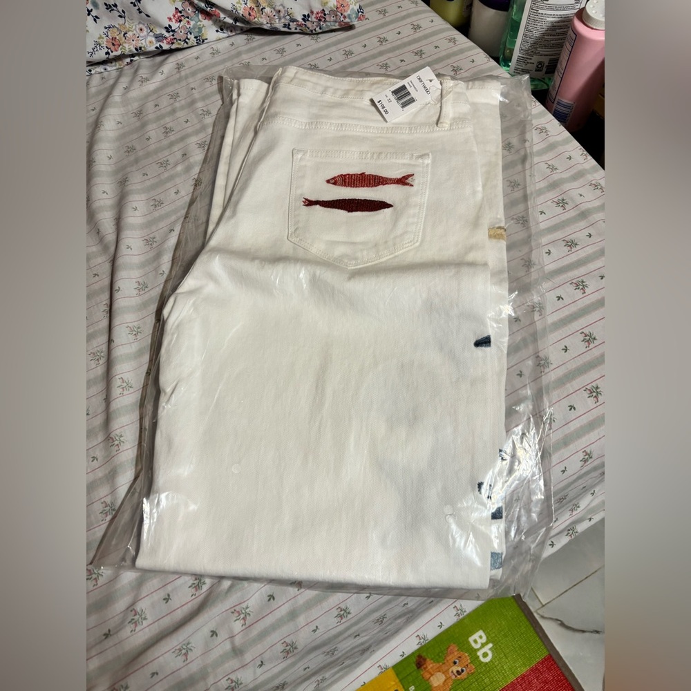 DRIFTWOOD White Pants with Nautical Embroidery - Picture 8 of 10